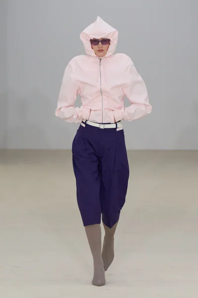 Look 4